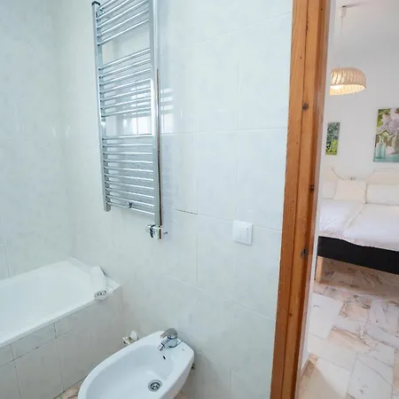 Residensol 13 Menyber Apartmán