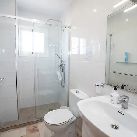 Residensol 13 Menyber Apartmán *