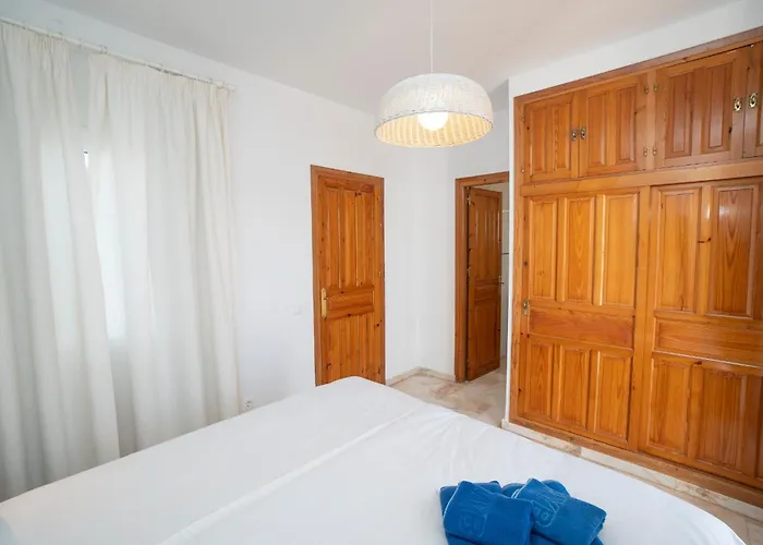 Residensol 13 Menyber 公寓 *